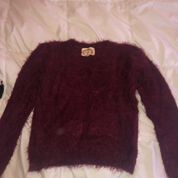 Sweaters - Forever 21 Maroon Fuzzy Sweater